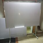 Portable Single Sided Free Standing White Board 240cm x 120cm (8ft x 4ft) - Image 4