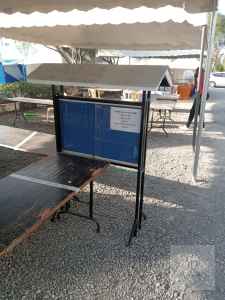 Outdoor Canopy Lockable Notice Board 120cm x 90cm (4ft x 3ft)
