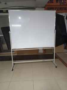 Portable Single Sided White Board 120cm x 120cm (4ft x 4ft) - Image 3