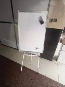 Flip Chart Board 90cm x 60cm (3ft x 2ft) - Image 8