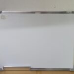 Magnetic White Boards 60cm x 45cm (2ft x 1.5ft) - Image 4