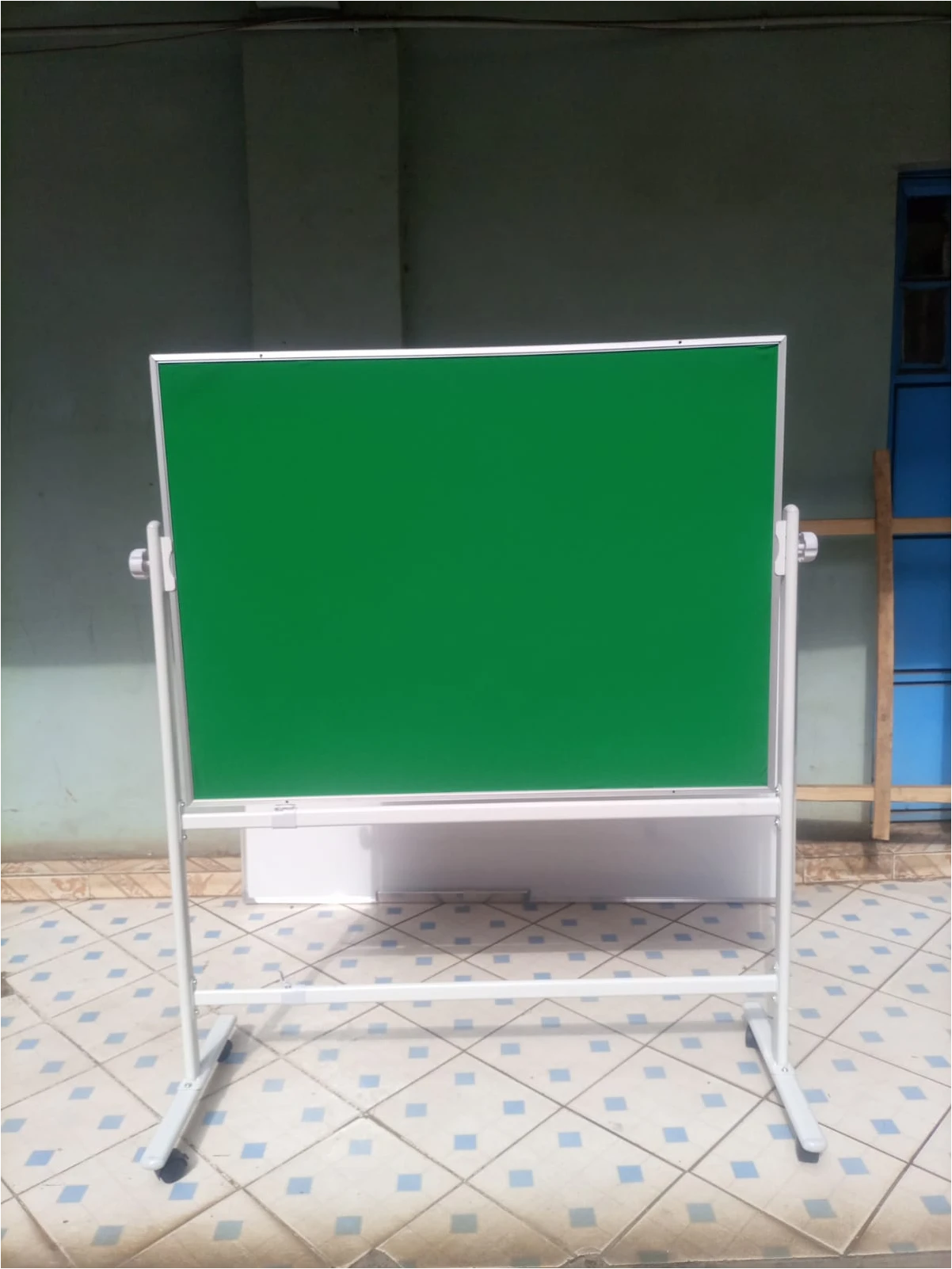 WhatsApp Image 2023-11-09 at 13.51.40 Heavy Duty Free Standing Notice Board 120cm x 90cm (4ft x 3ft) - Image 11