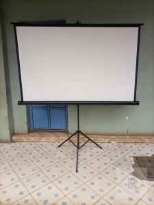 Projection Screen 96Inch x 96Inch