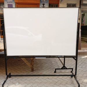Heavy Duty White Board With Heavy Duty Stand 5ft x 4ft for offices