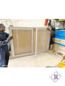 Lockable Notice Board 120cm x 90cm (4ft x 3ft)